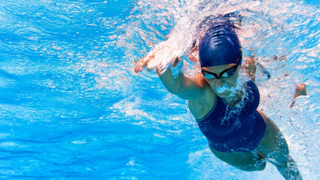 Swimming: A Universal Hobby for All – Affordable, Beneficial, and Joyful!
