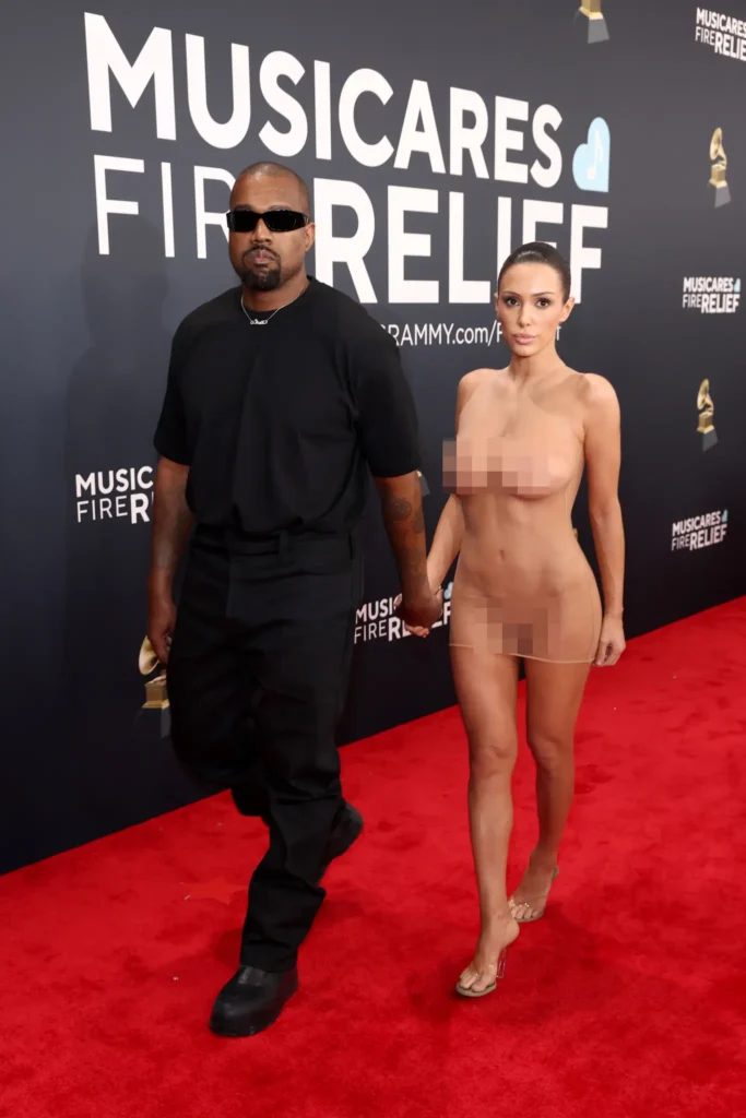 Kanye West and Bianca Censori escorted out of Grammys 2025 WOW NUUDE 1