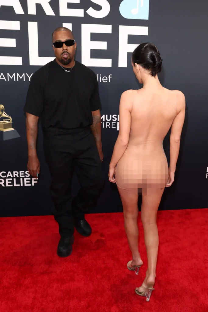 Kanye West and Bianca Censori escorted out of Grammys 2025 WOW NUUDE 5